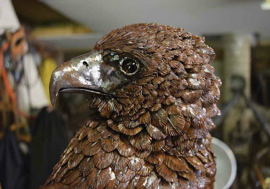 全球钣金新闻-金属制造狂：焊工制作动物的金属钣金-呼和浩特戚彬客户关系管理有限公司