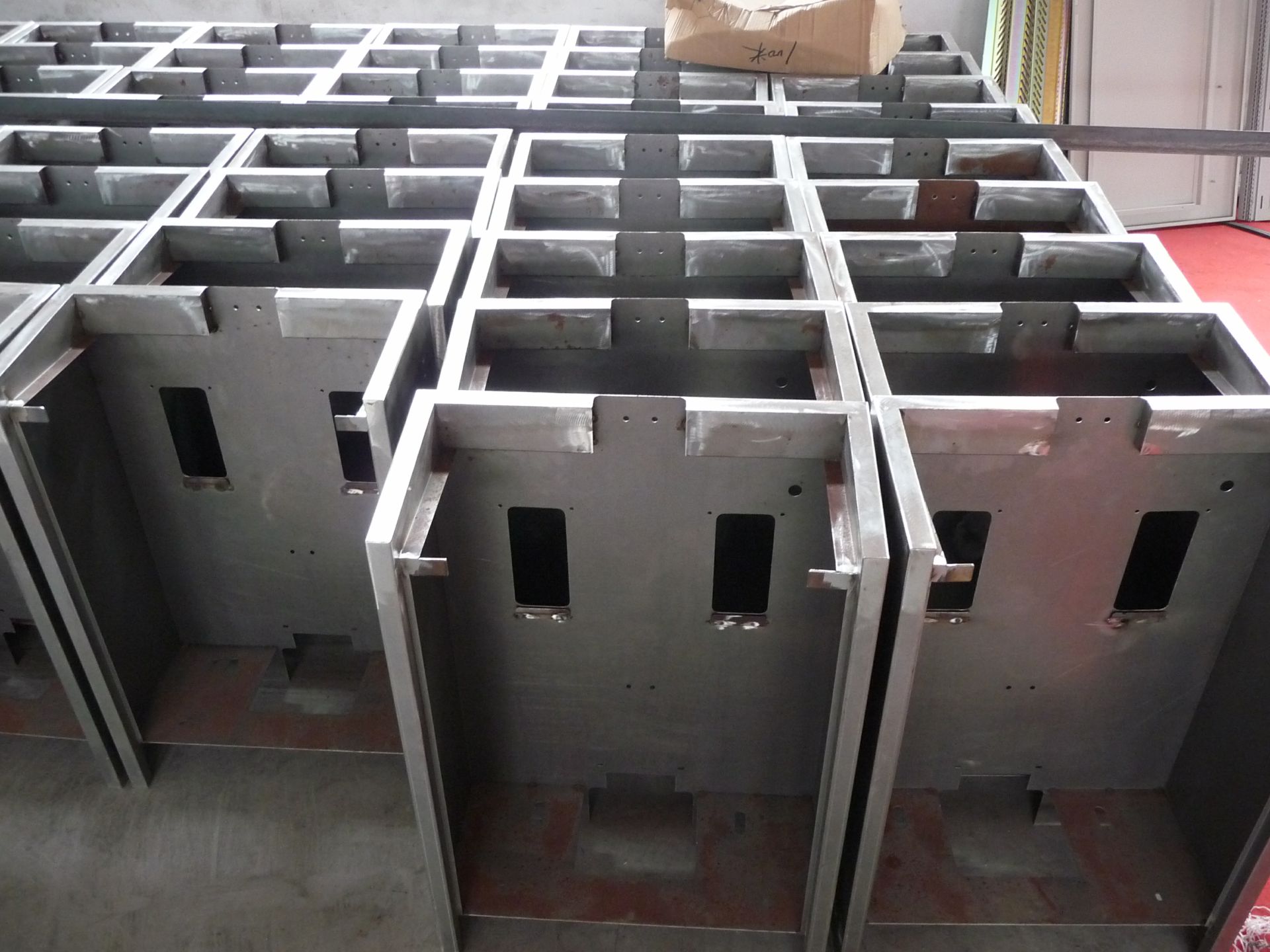 常见的钣金加工工艺-呼和浩特戚彬客户关系管理有限公司